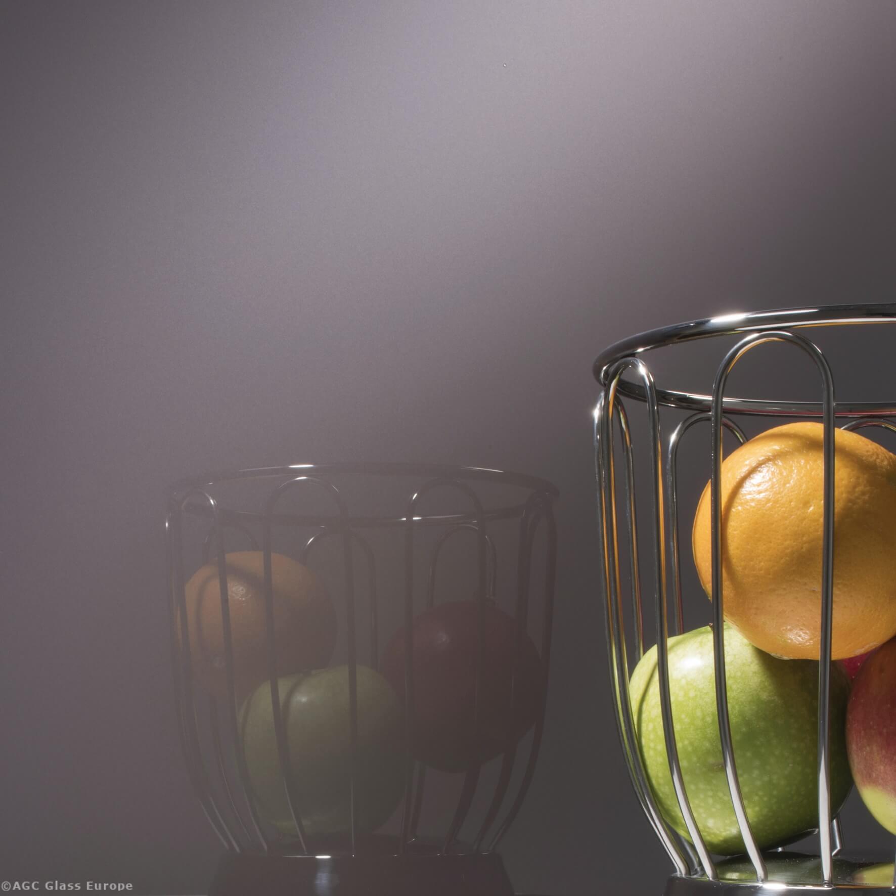 AGC Lacobel® Taupe Metal