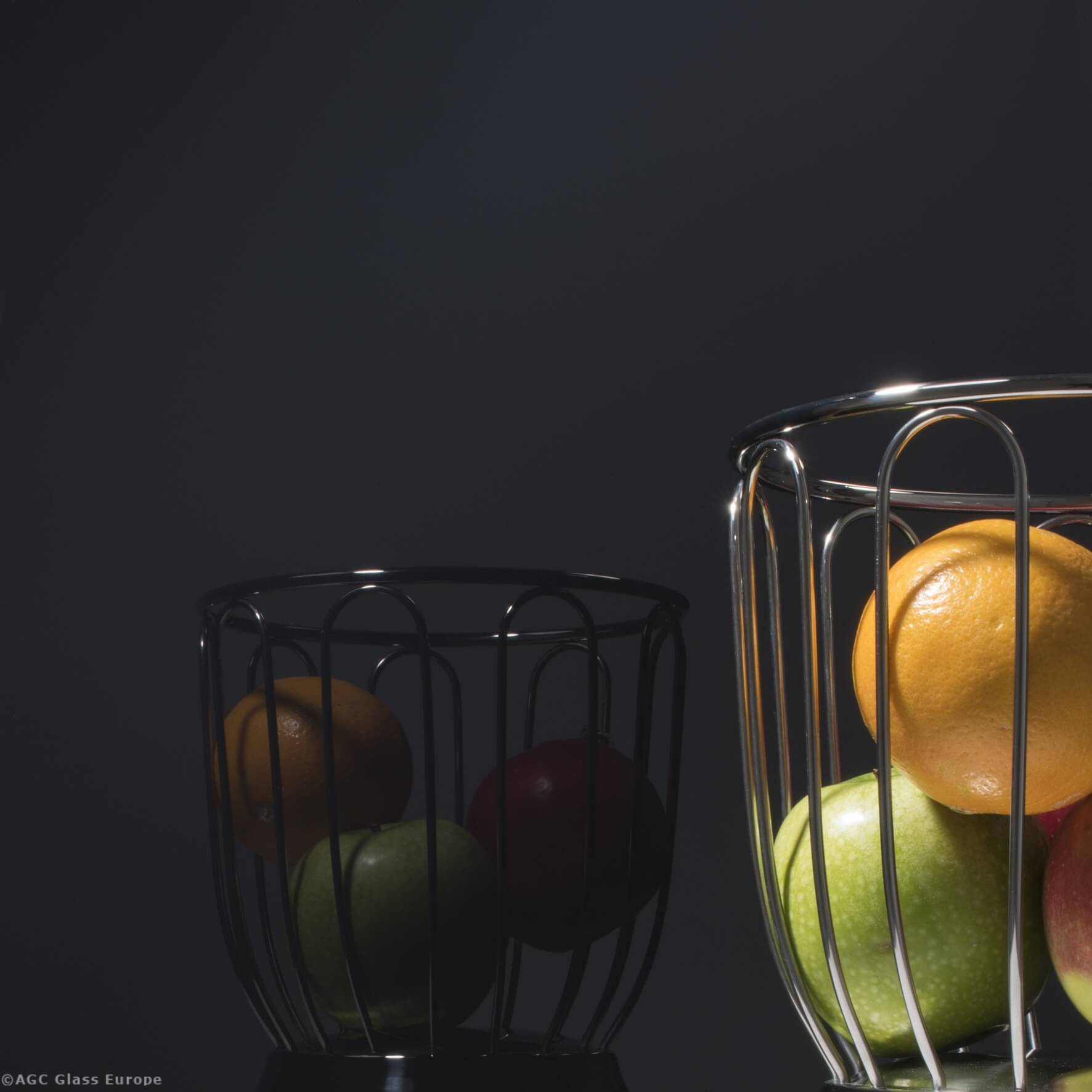 AGC Lacobel® Anthrazit Authentic